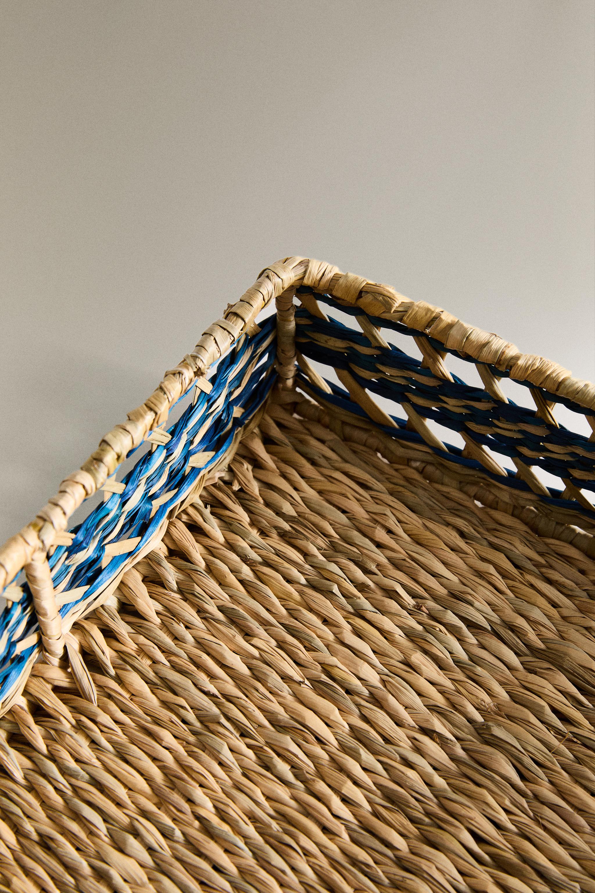 SQUARE SEAGRASS NAPKIN HOLDER